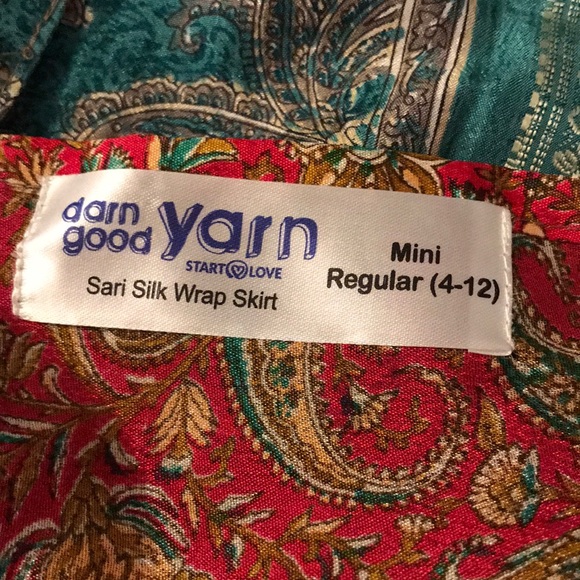 Sari wrap skirt,reversible, Red/green/gold - Picture 10 of 10